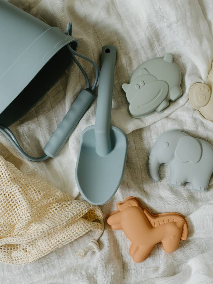 Cubo de Playa Tormenta con Personajes de Animales para venta al por mayor de Peaks & Valleys Baby