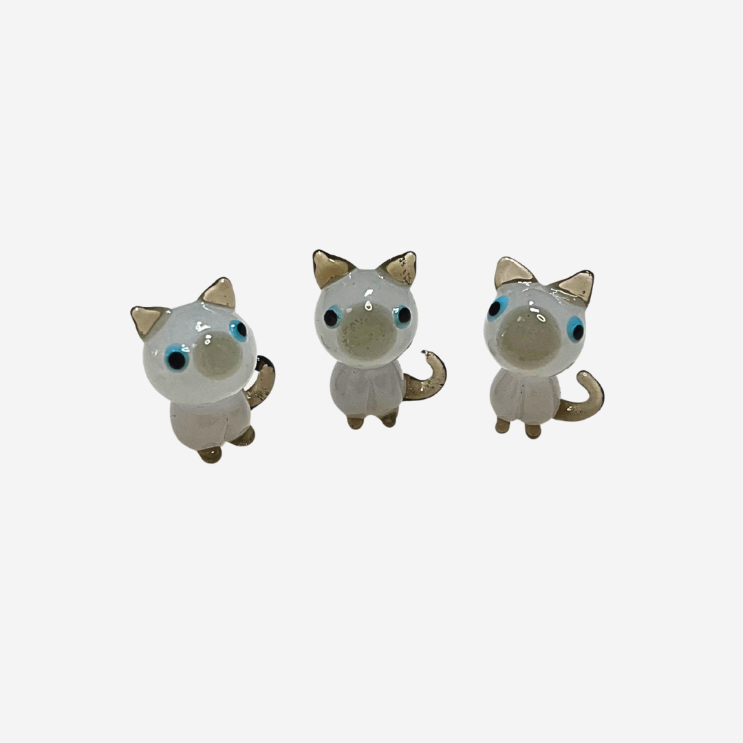 Merry & Bright LLC – Estatueta decorativa por atacado – Amuleto da Sorte - Estatueta de Vidro de Gato Siamês1