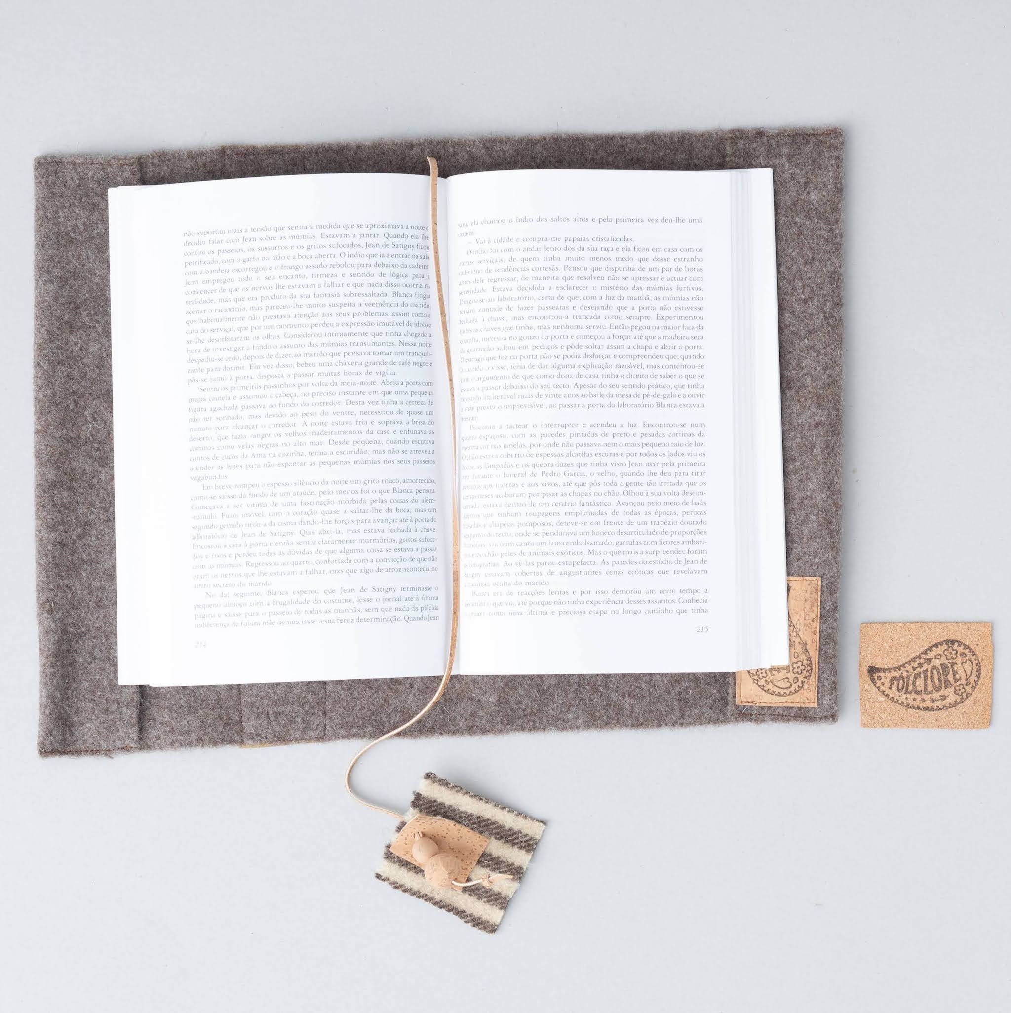 Folclore Crafts - Wholesale Book Cover - Burel and cork book cover3