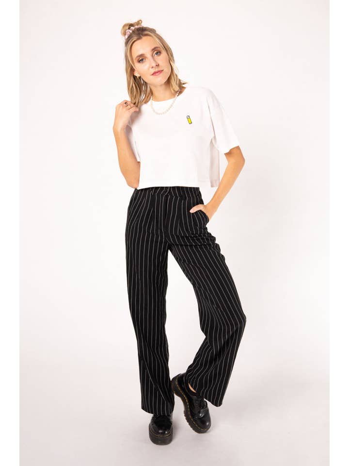 Fashion Drinks - Wholesale T-Shirt - Women's - Kölsch | Embroidered organic cotton crop top3