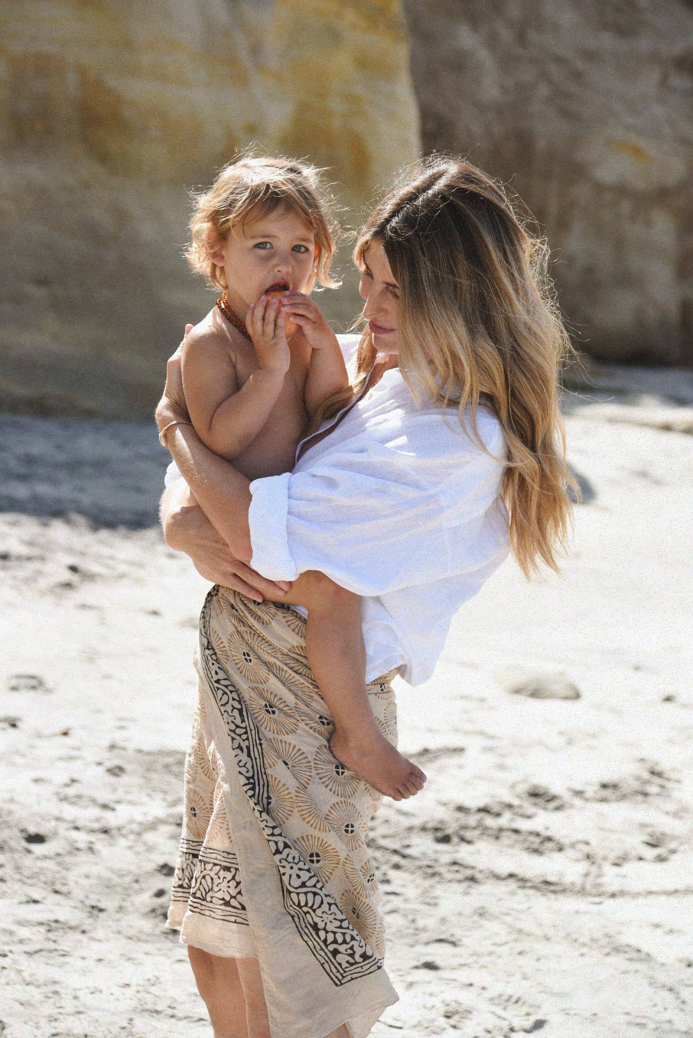 Beachwood The Label - Wholesale Button Down Shirt - Women's - The Palma Shirt // Blanco4