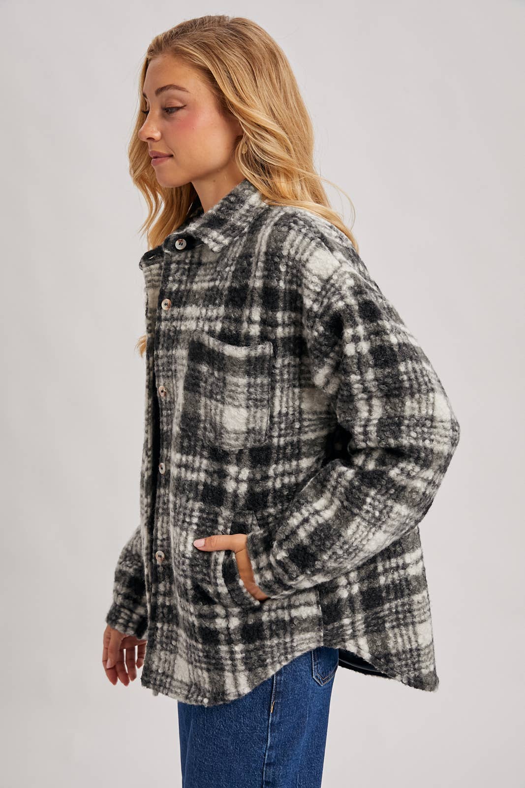 Bluivy - Wholesale Shirt Jacket/Shacket - Women's - BUTTON DOWN BOUCLE PLAID SHACKET WITH POCKETS4