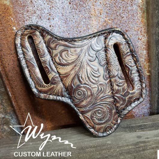 Lederen messenetui voor wholesale door Wynn Custom Leather & Hats