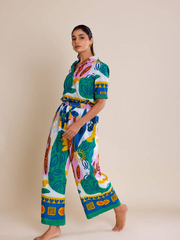 Coord-Set mit Graffiti-Print — Halbe Ärmel mit elastischem Bund für den Großhandel von Label Reyya