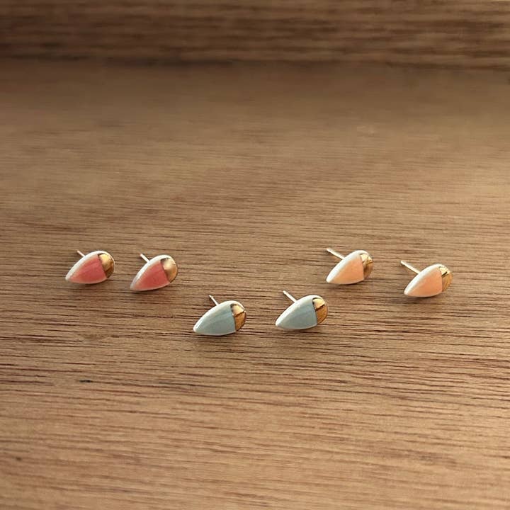 ZOE COMINGS - Wholesale Knopjes/oorstekers - Kleine Bloemblad Oorbellen6