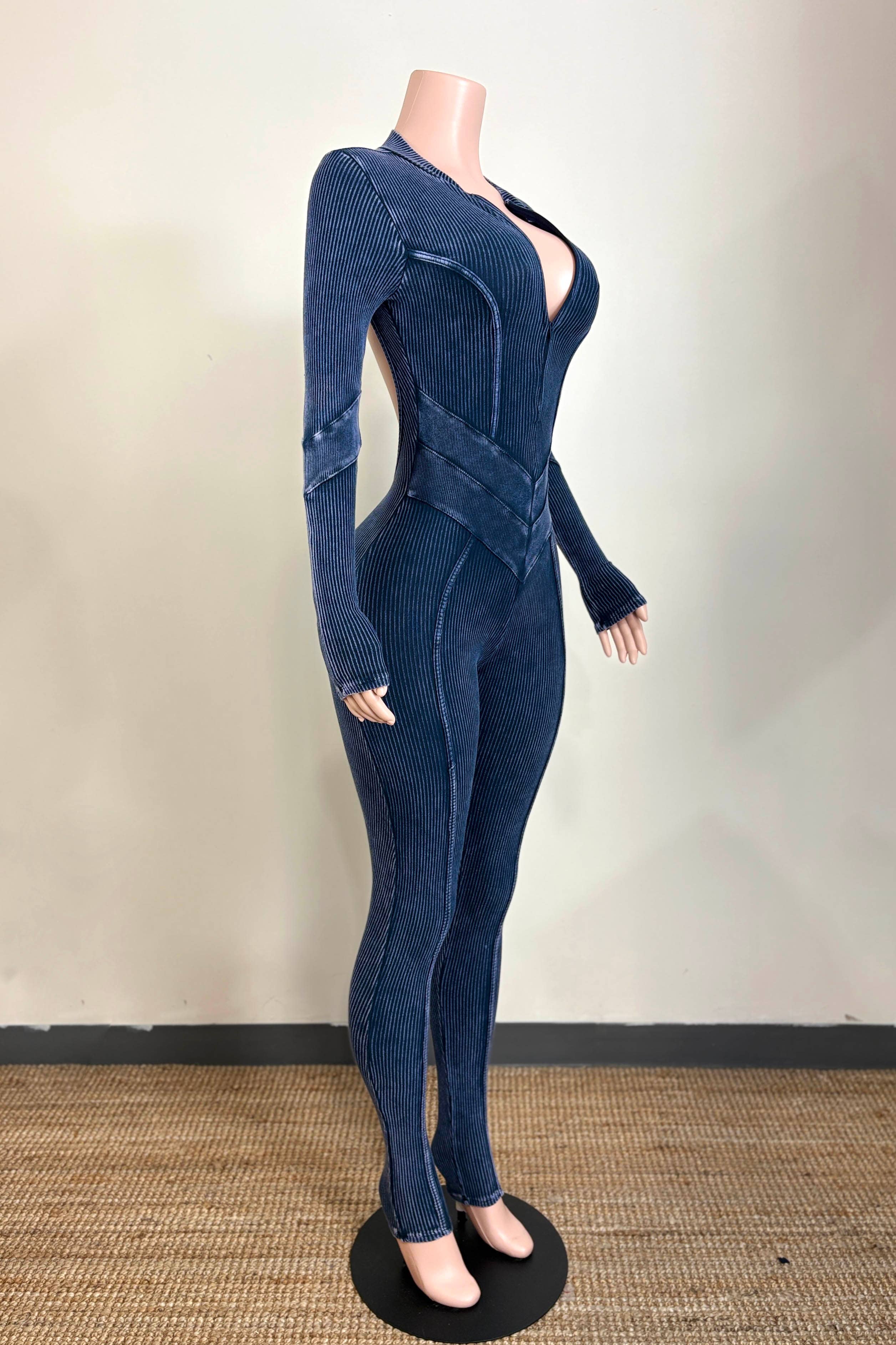 Dalia Studio - Vente Combinaison – femme - COMBINAISON DOS OUVERT À CHEVRON LAVAGE MINÉRAL7