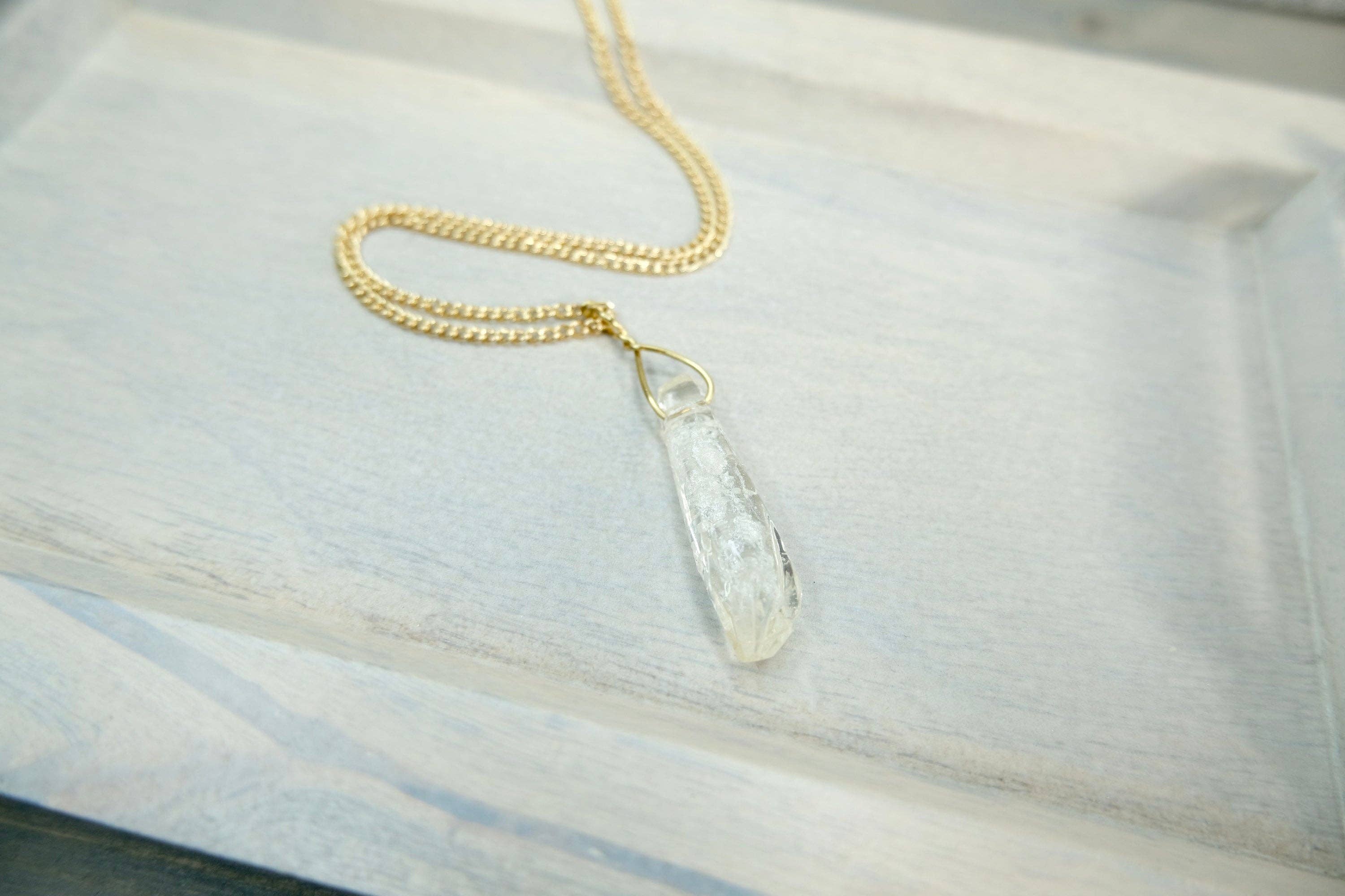 BlueButterflyBazaar - Wholesale Pendant/Charm Necklace - Ahsoka Tano’s Kyber Crystal Small Pendant Necklace White crystal Star Wars Gift2