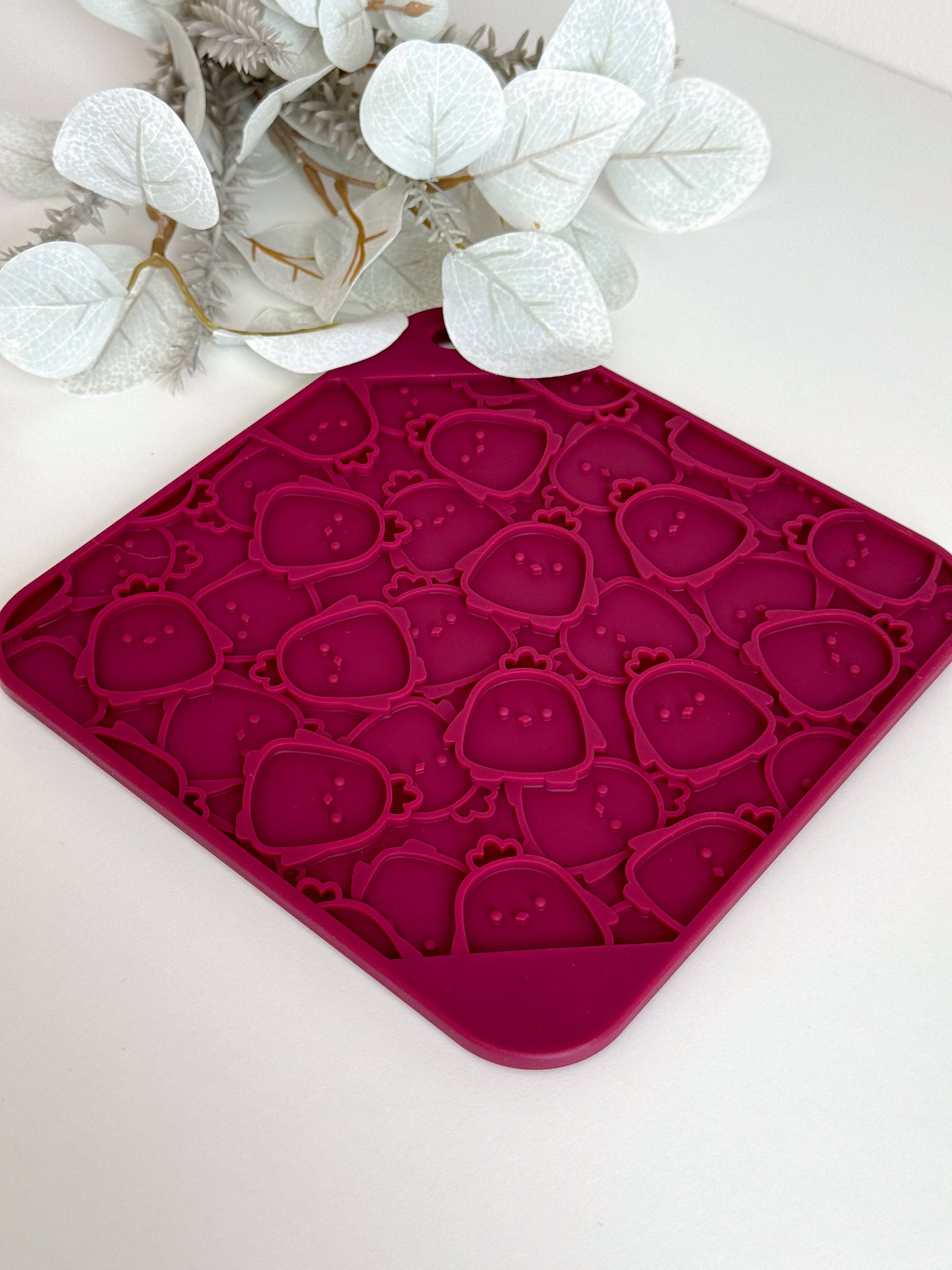 Doggotique - Wholesale Pet Food Mat - Dog - Schleckmatte Chicken Party, Lick Mat Dog, Feeding Mat Dog2