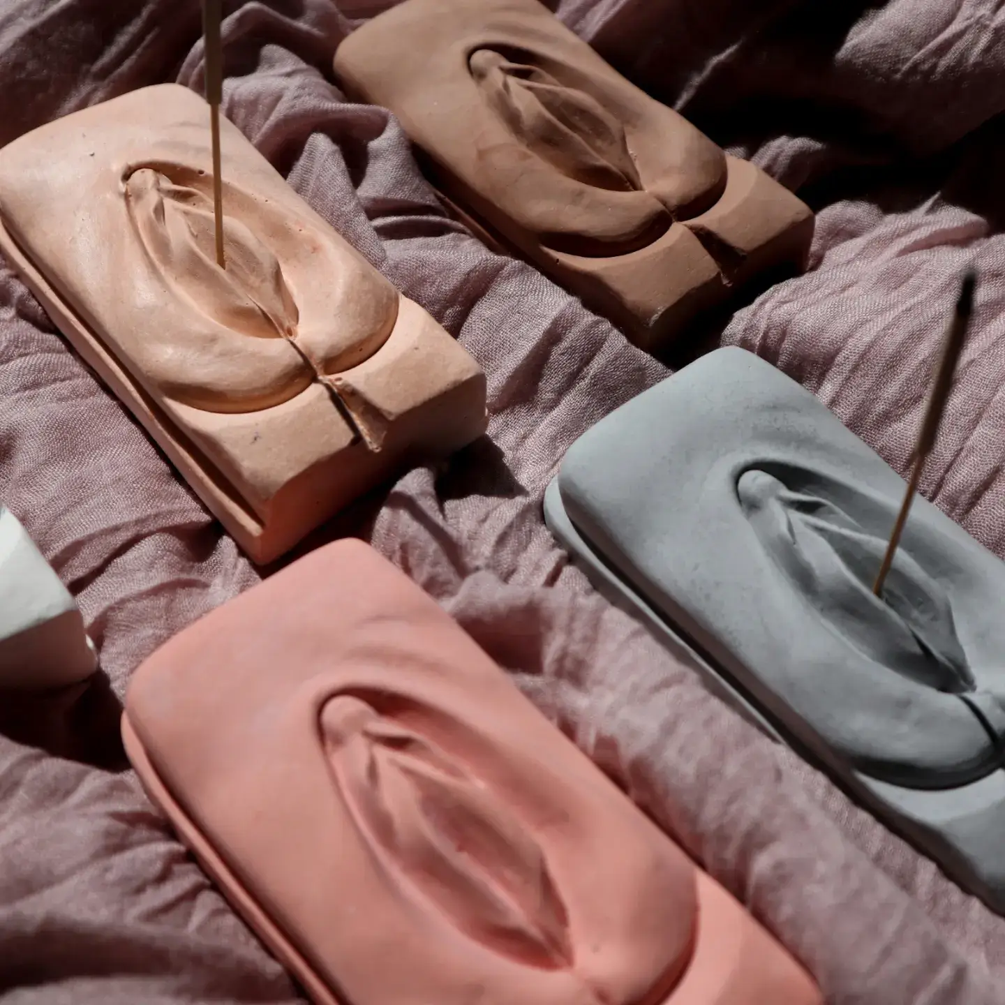 Drop Dead Candles - Wholesale Incense Holder - Vulva Incense Holder1