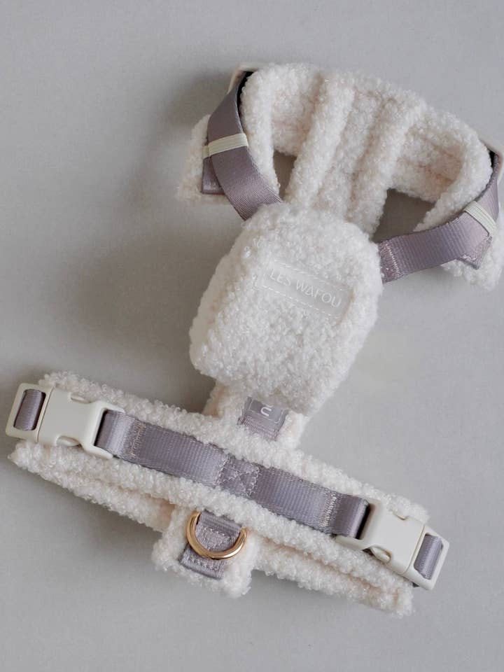 Harnais moumoute chien + sac à dos - Café pour la vente par Les Wafou