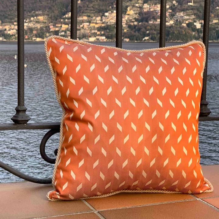 Almofada de seda jacquard 40 x 40 cm Laranja Geo Design Code 472 por atacado de C.C.&Co.Srl