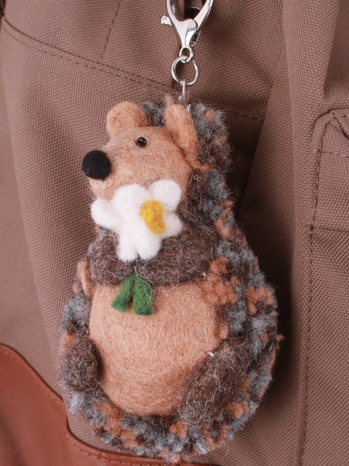 Holly Igel Nyckelring för wholesale av Pachamama Ltd