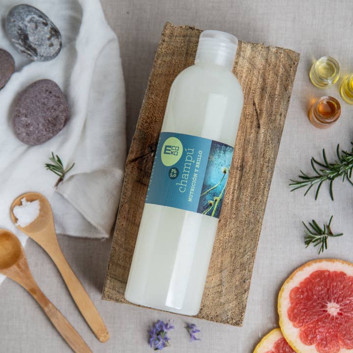 Ecoeko Cosmética Consciente - Venta al por mayor Champús para el cabello - Champú nutrición y brillo - 300 ml