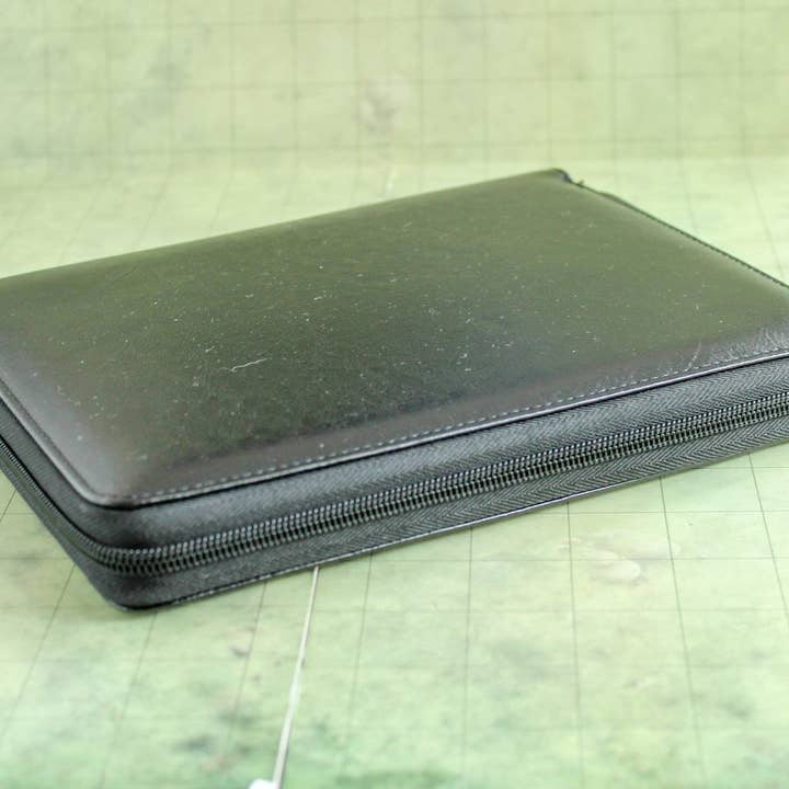 Mystery Dice Goblin - Wholesale Dice - Black Leather Mystery Blind Folder with 5 Dice Sets1