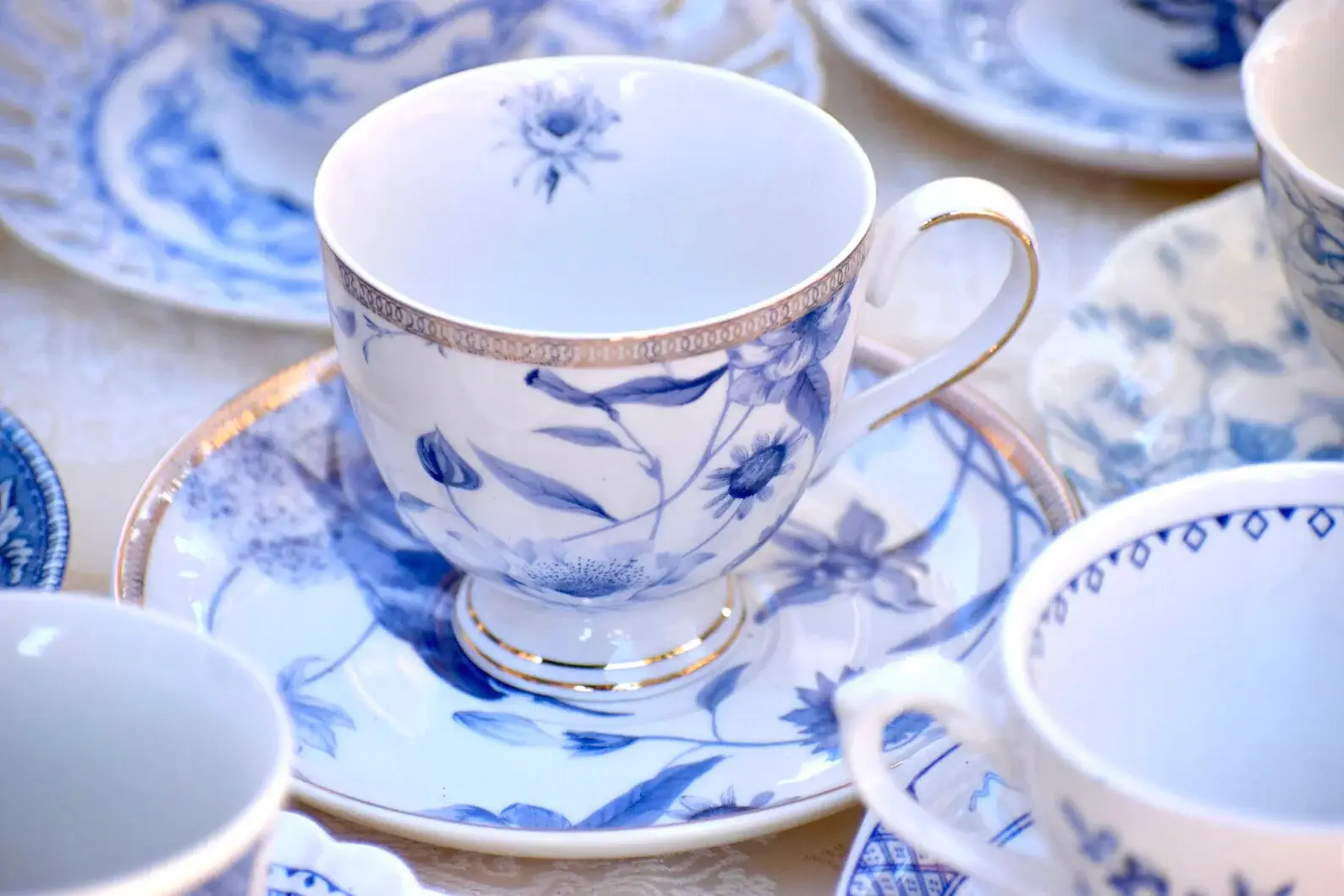 All Little Cute Things - Wholesale Tea Set - Mismatched Teacups Blue and White Catering, Event Planner2