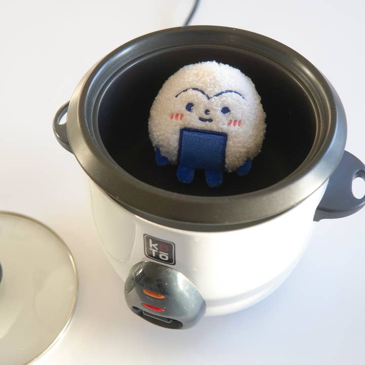 Megan Wang - Wholesale Keychain - Unisex - Onigiri Plush Keychain 🍙3