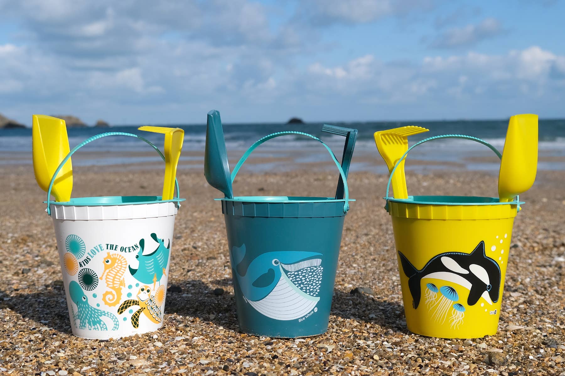 Coq En Pate - Wholesale Beach/Pool Toy - Kids & Baby - Eco-friendly beach toy made from seaweed - Whale5