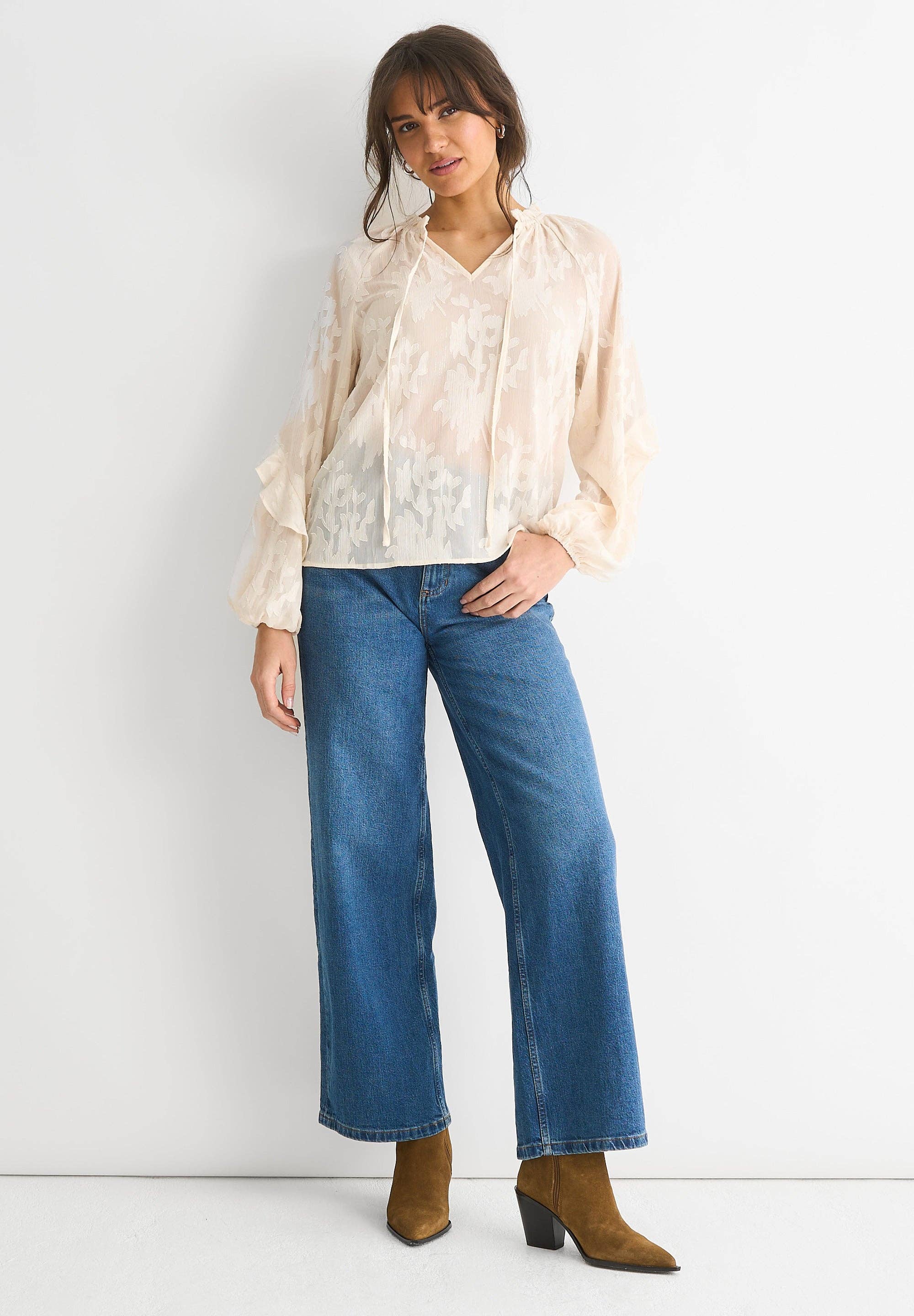 GINI LONDON - Wholesale Blouse - Women's - Cream Jacquard Floral Long Sleeve Blouse2