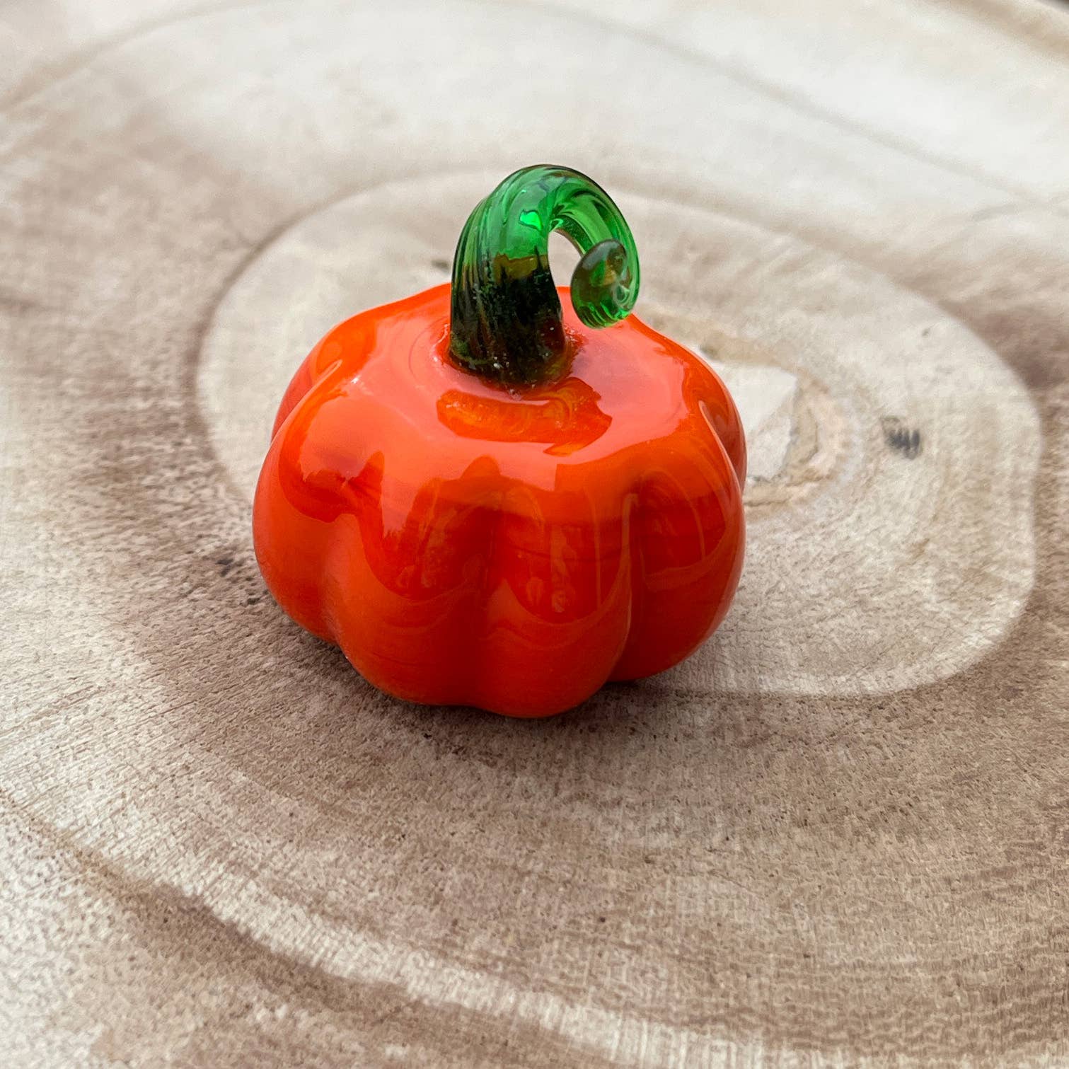 SHOPGIVECOURAGE - Wholesale Decorative Figurine - Glass Pumpkin Collectible Sitter Miniature Figurine5