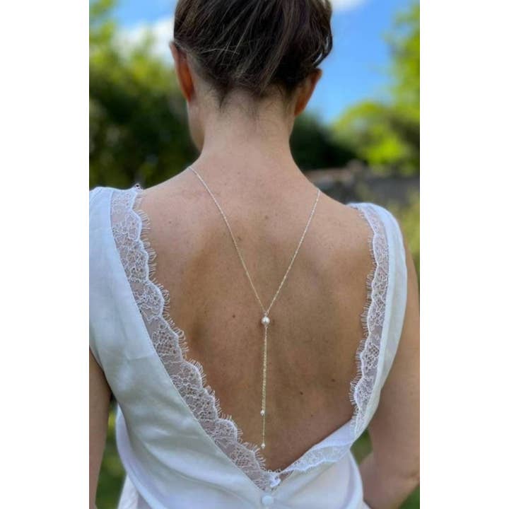 L'atelier du 6 - Wholesale Choker/Collar - Fine back necklace with white pearlescent pearls - back jewelry3