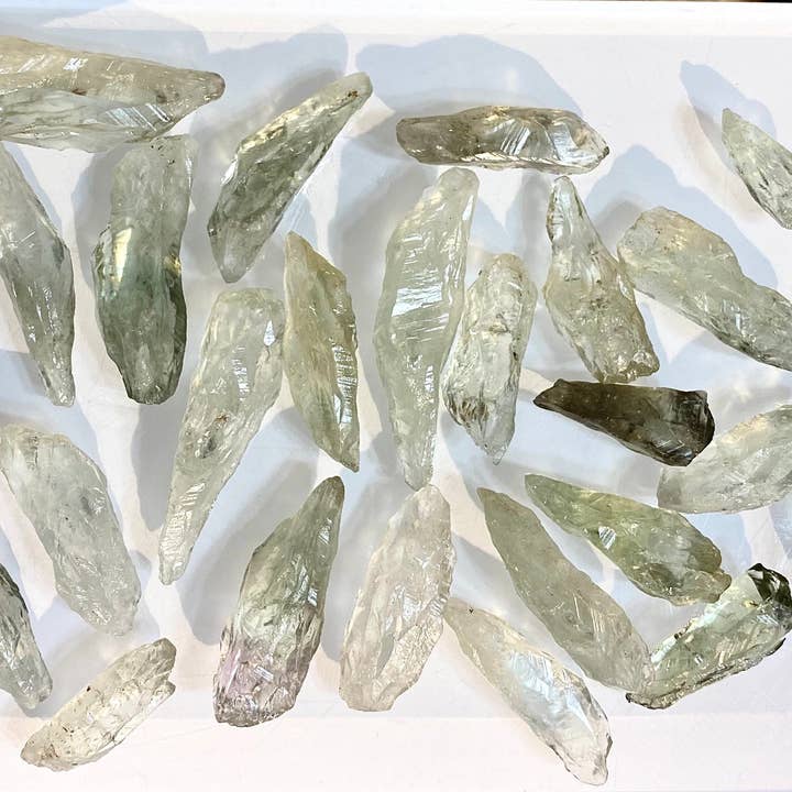 KayleeNYC - Vendita all'ingrosso Pietra/cristallo spirituale - Cristallo grezzo di ametista verde Prasiolite da 1 libbra per la guarigione2