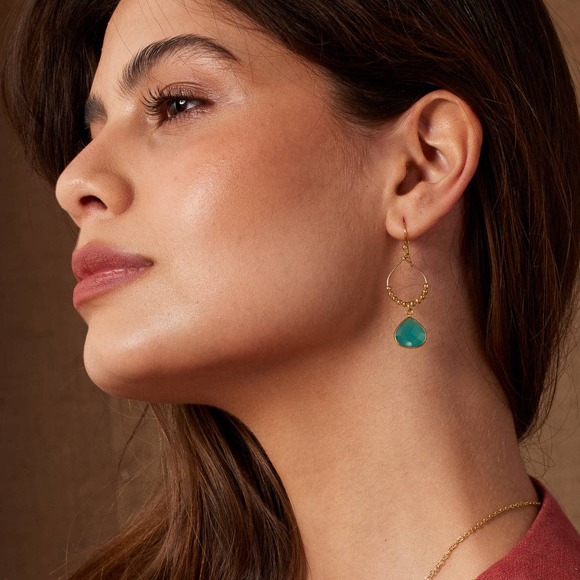 Ashiana London – Engroshandel Hængeøreringe og creoløreringe – Bay Reef Aqua Chalcedon Øreringe1