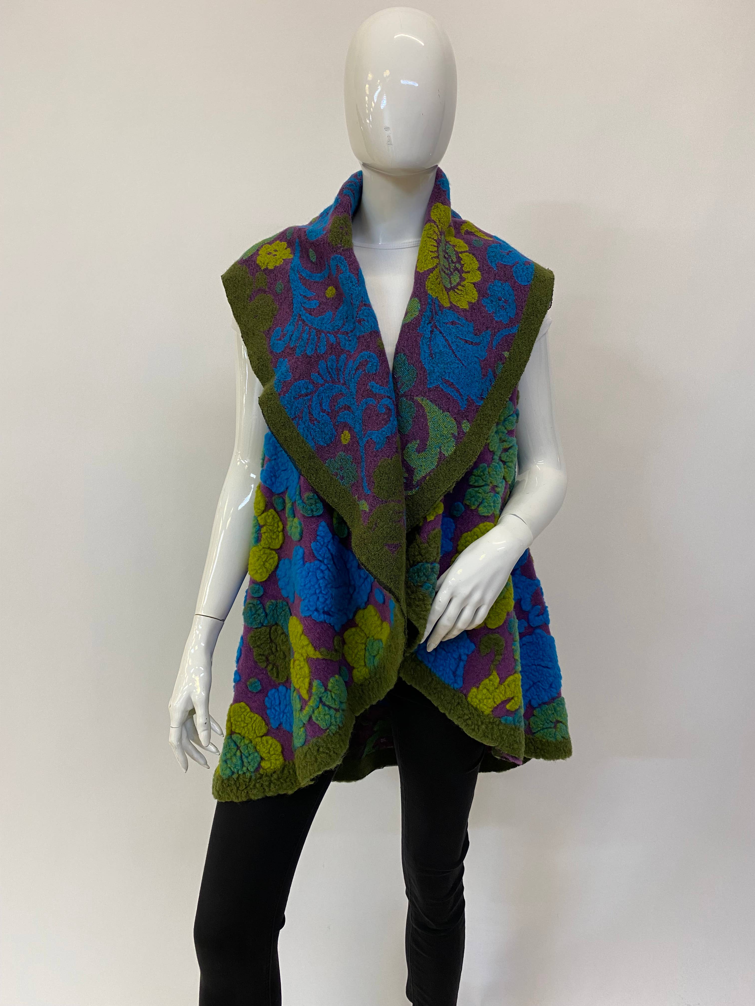 ORNELLA PARIS – wholesale Jacket – Women's – BLL-VK003 wool jacket

1