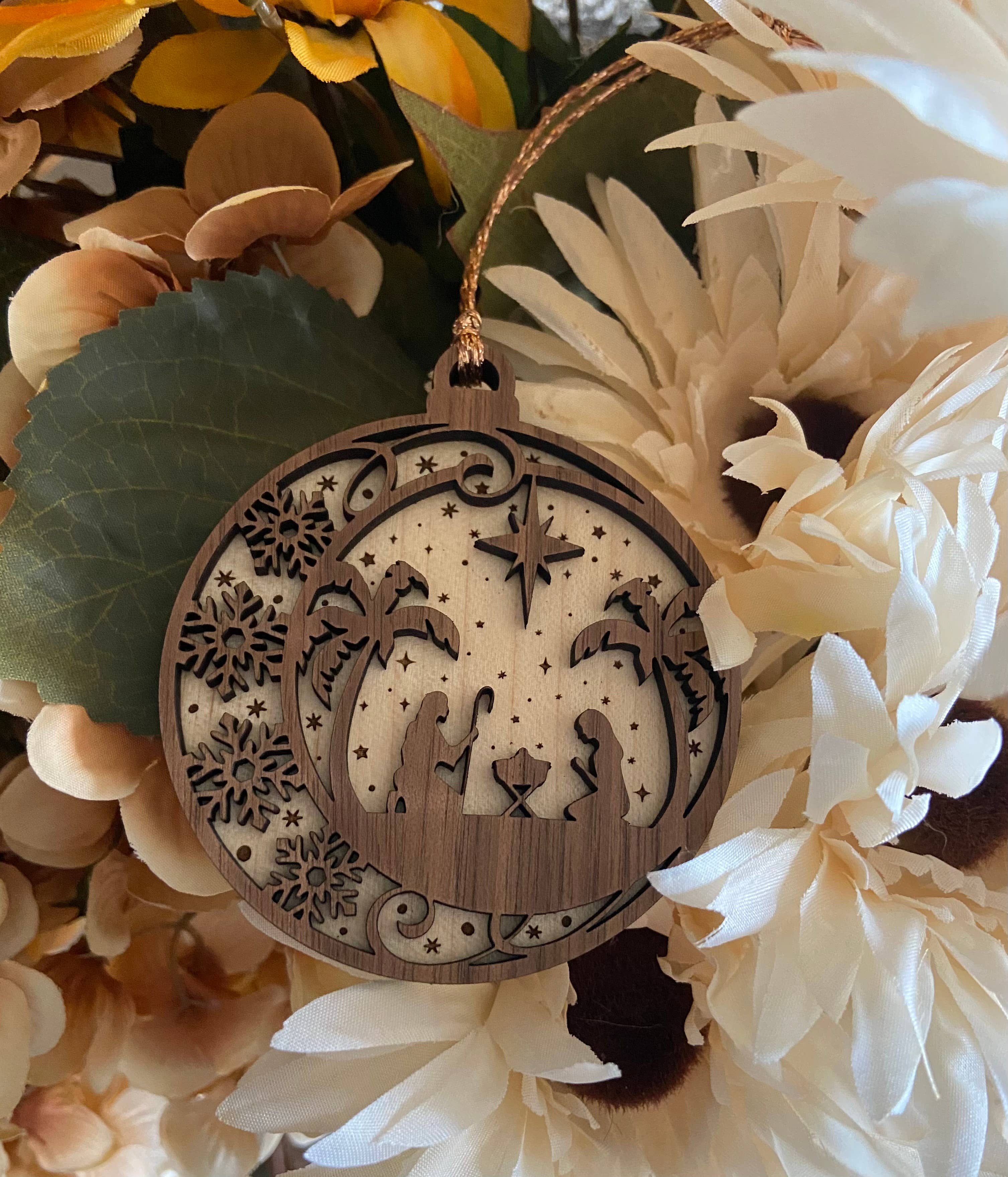 Chickadee Creations - Vente Objets de décoration - Décoration de Noël, décoration 2D en bois, crèche2