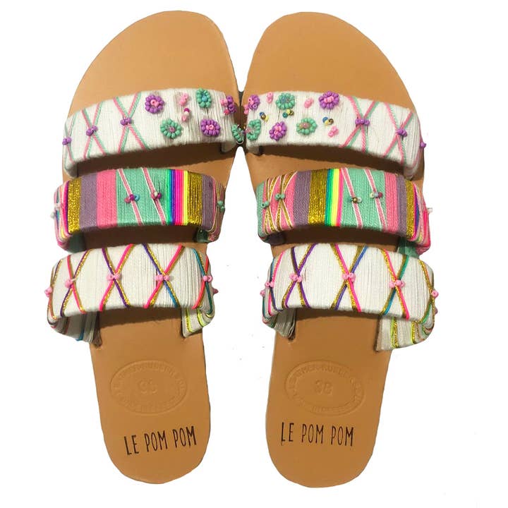 Lois Dreistrang-Perlensandalen für den Großhandel von LE POM POM