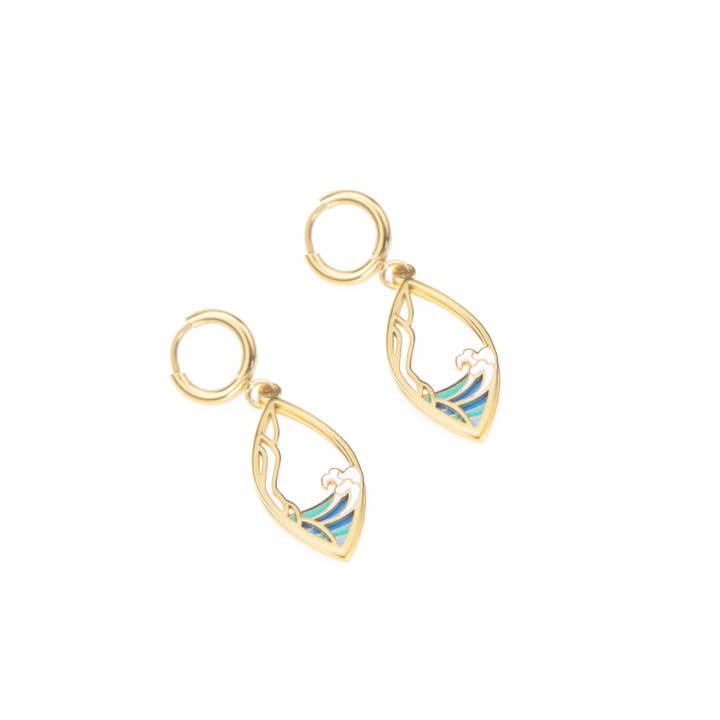 Boucles d'oreilles pendantes en émail "Walk on Water" pour la vente par This is Eden