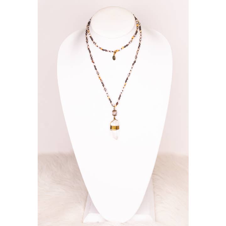 Dylan Designs - Vente Collier de perles - Collier Suri en gris3