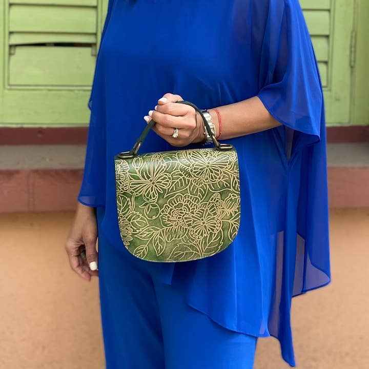 Anuschka | Vanya Lara (USA) - Wholesale Crossbody Bag - Women's - Hand-Painted Leather Flap Crossbody - 6945