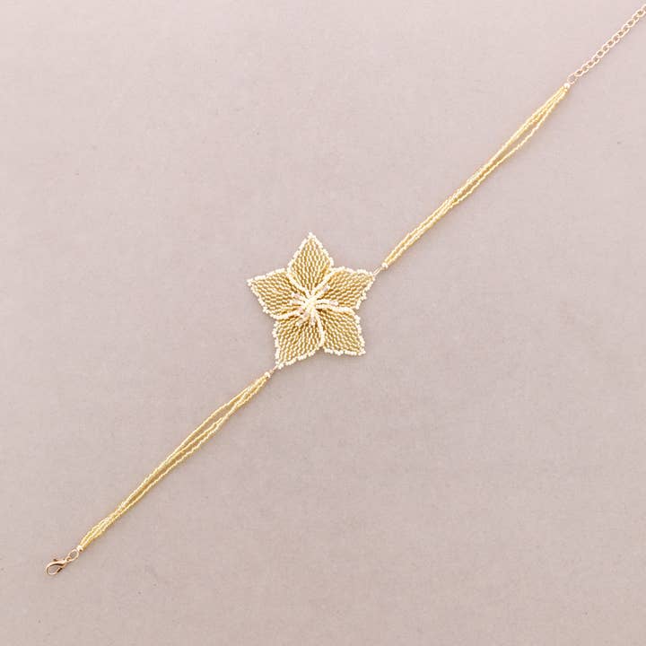 Sonata - Vente Bijoux à boutons pression - Collier Ras-du-cou Macramé Fleur Perles4