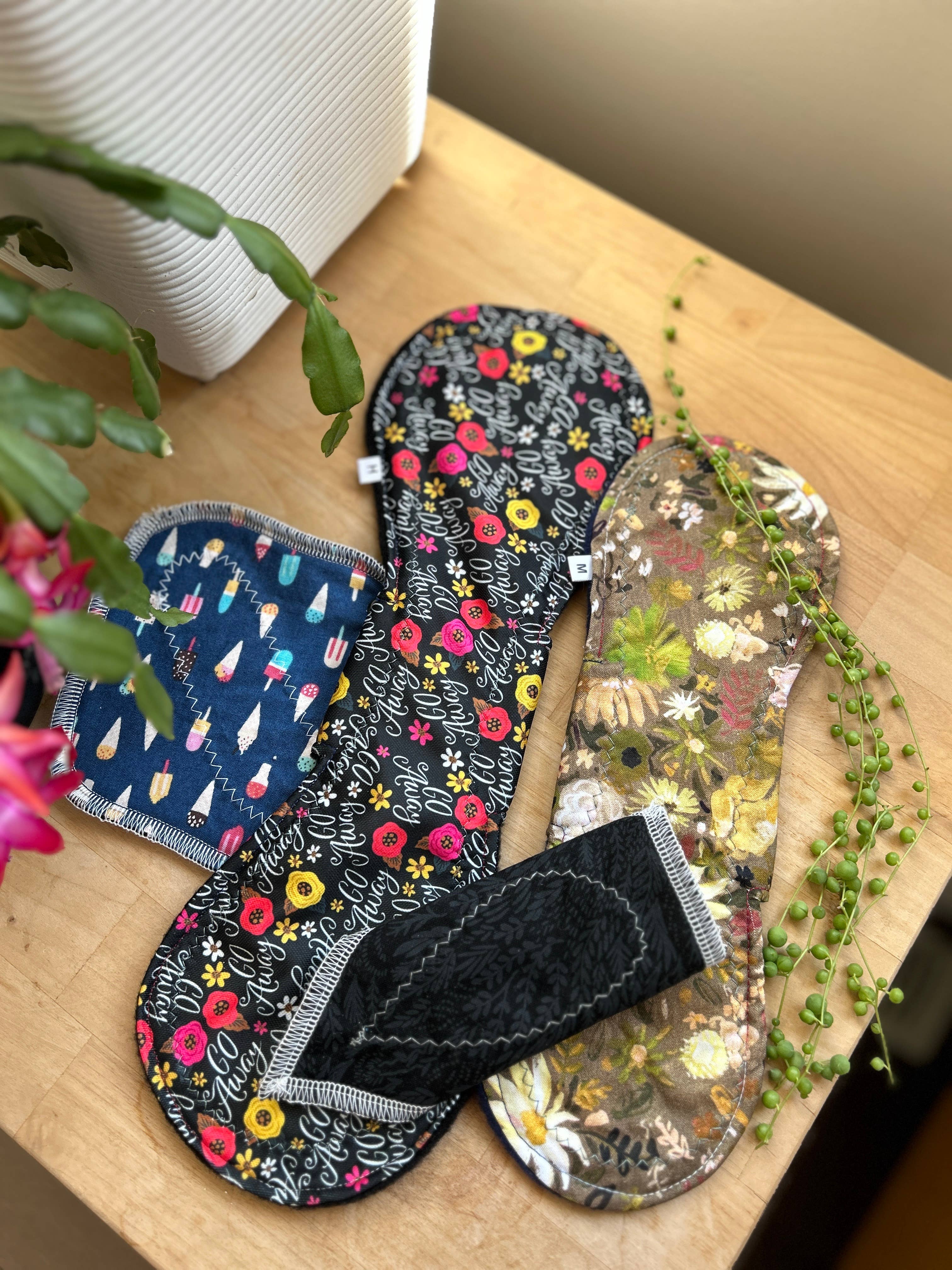 Rhymes with Orange – Großhandel Periodenunterwäsche – Damen – Wiederverwendbares Stoffpad (moderat) 10 oder 11 Zoll3