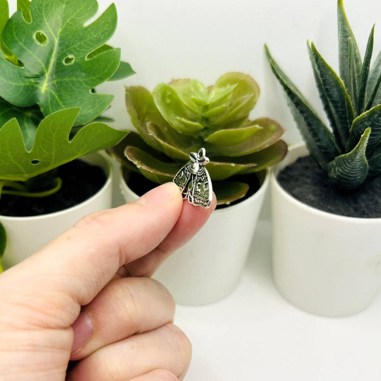 Guerrilla Charm - Wholesale Individual Charm/Pendant - Silver Lunar Moth Charms, 25x17mm3