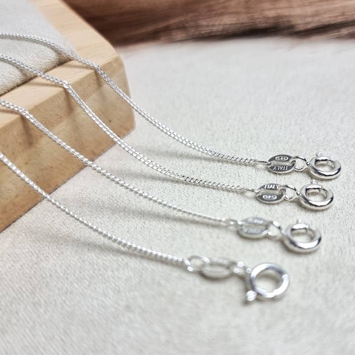 SilverAmber Jewellery - Wholesale Link & Chain Necklace - Made in Italy - 925 Sterling Silver Delicate 1.1 MM Curbs Chain with an anti-tarnish coating - GCH0144