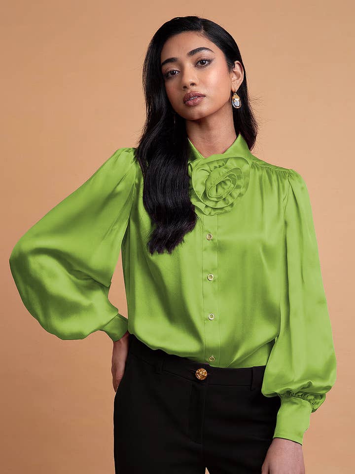 Blouse Rosette LeDoré pour la vente par LeDoré