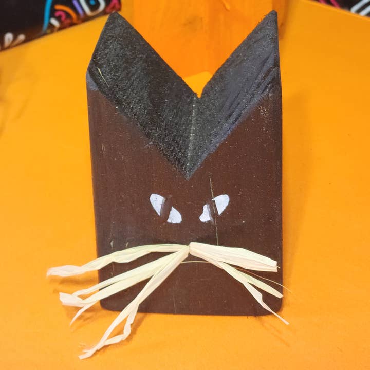 Halloween figurines for wholesale by Fiddler's Green Wood Working