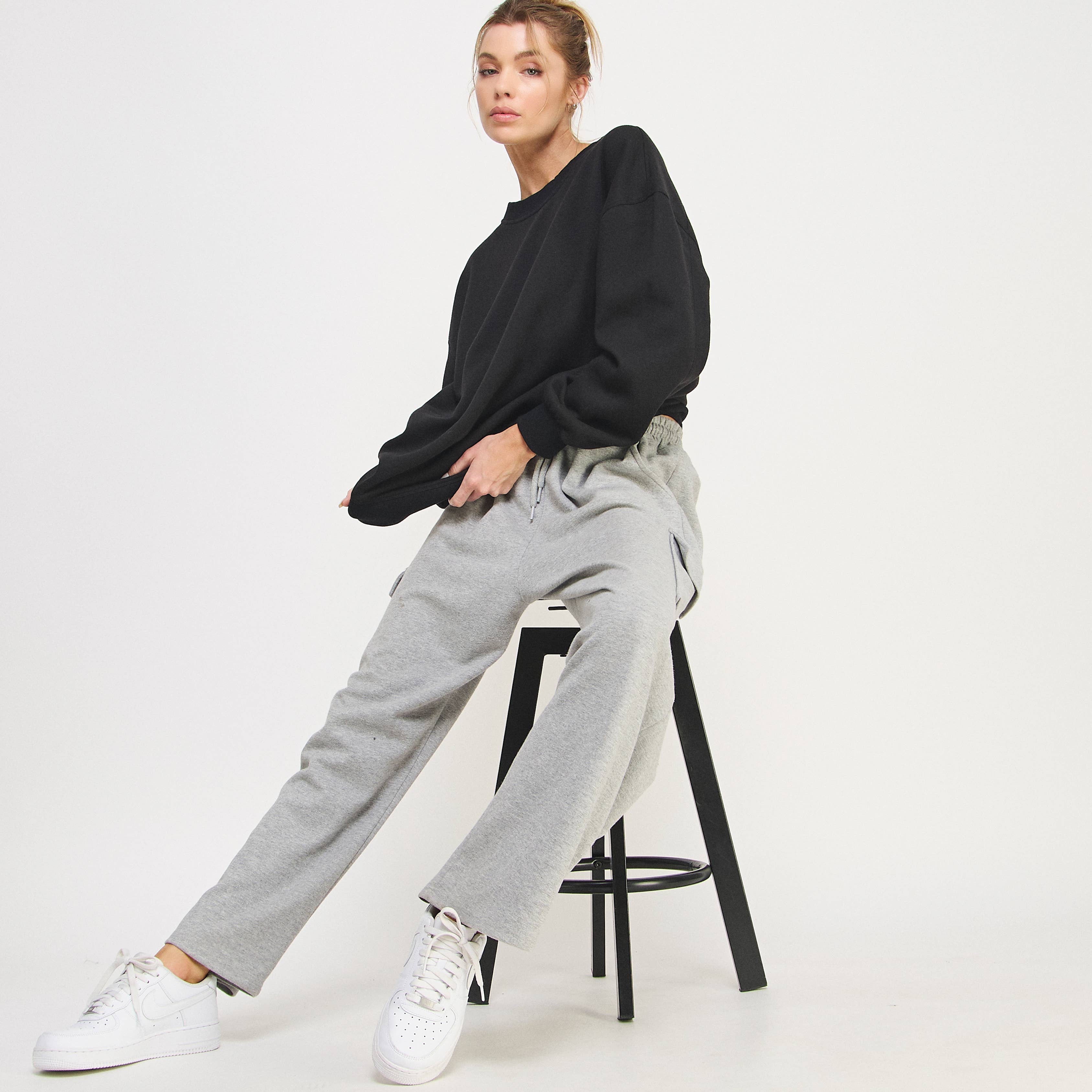 FREEZIA - Wholesale Sweatshirt - Women's - OVERSIZED CREWNECK SWEATSHIRT-FZ00012