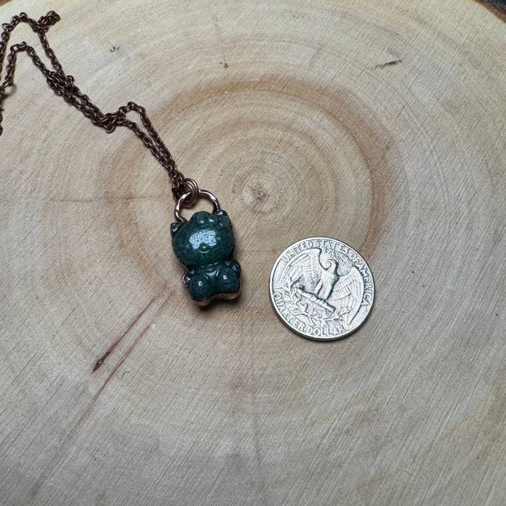 Copper Ashes - Wholesale Pendant/Charm Necklace - Green Aventurine Hello Kitty Necklace1