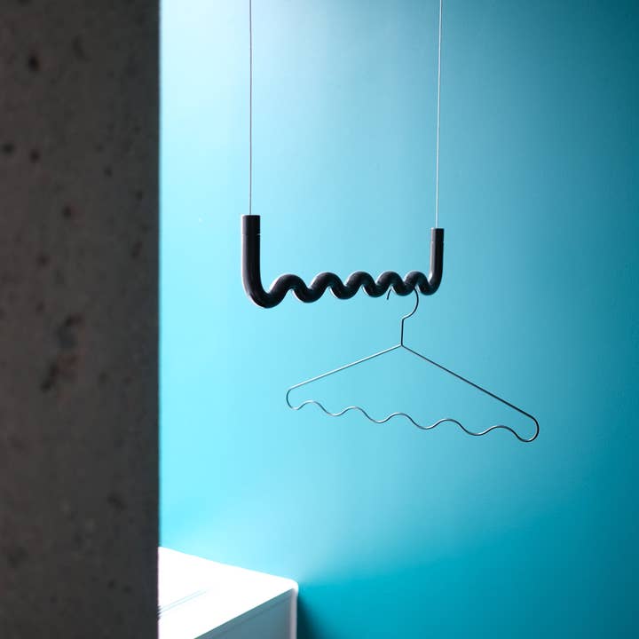 Sinecollection – Großhandel Kleiderbügel – Große Deckenmontierte Kleiderhänger12