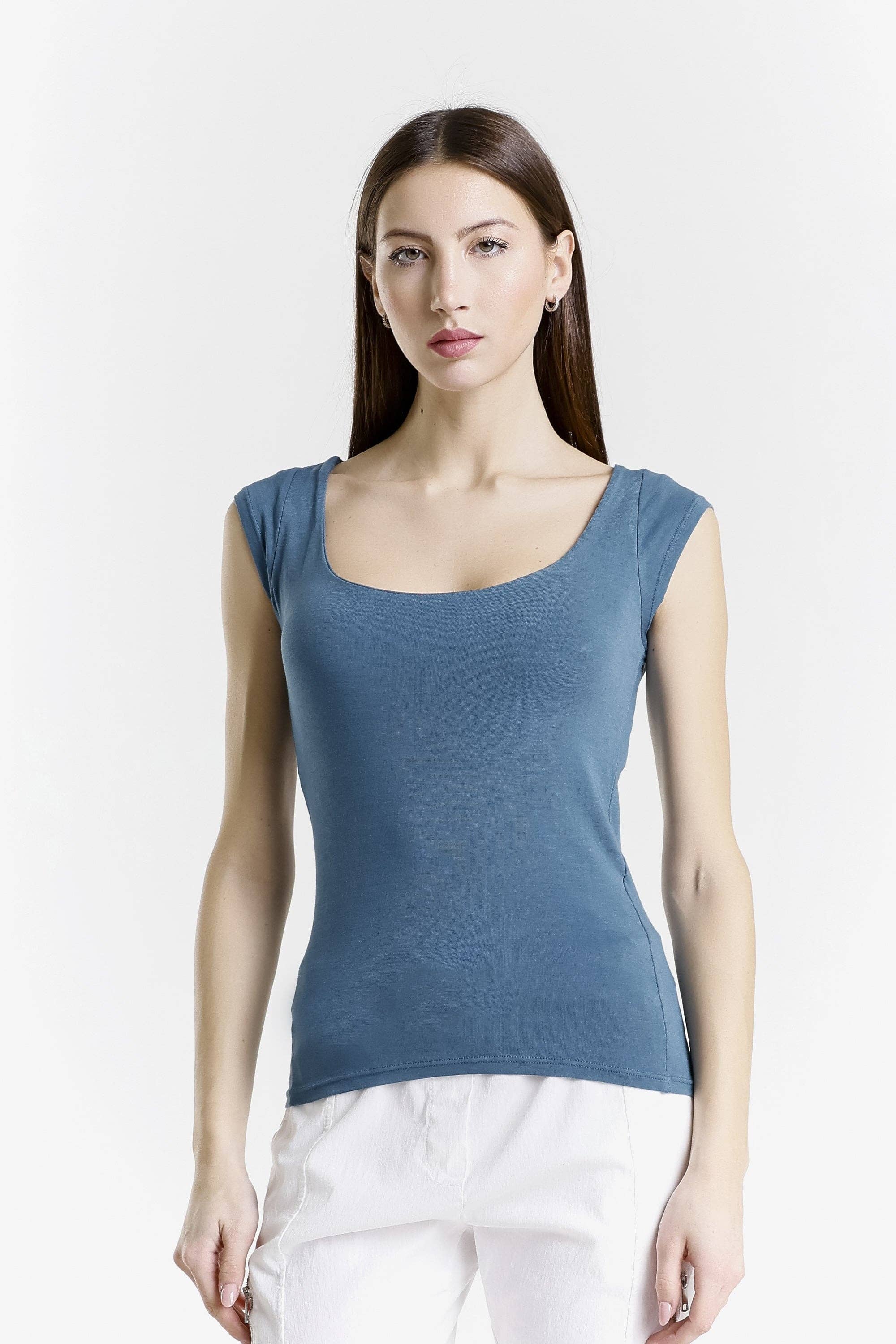 TINA Stephens Italy/Tees By Tina - Vendita all'ingrosso Top in maglia - Donna - Maglietta Kennedy a maniche corte con reggiseno integrato (BSS701)8