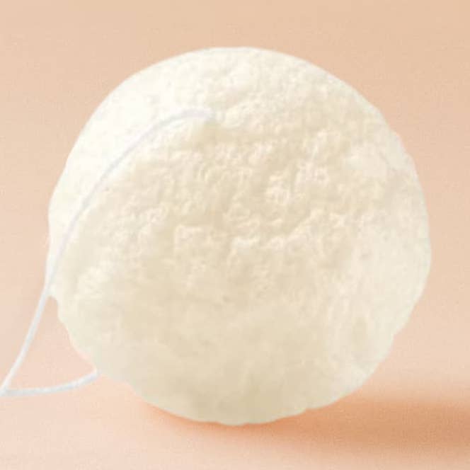 Éponge Konjac blanche pour le visage pour la vente par Irawo Beauty