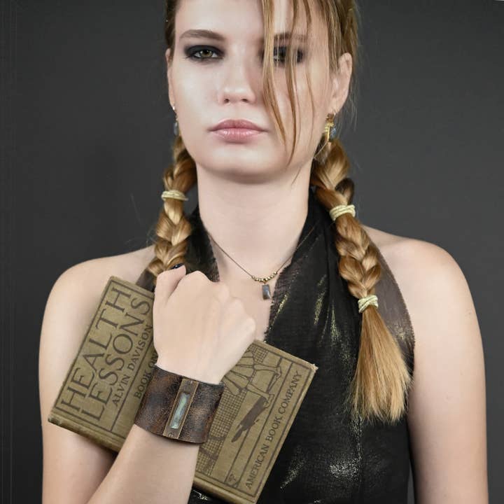 KBD Studio - Venta al por mayor Pulseras tipo brazalete - Brazalete de cuero de 5 cm con piedra semipreciosa (marrón envejecido)1