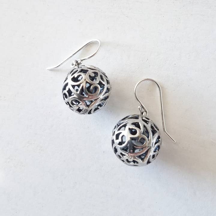 Aphrodite Earrings for wholesale by Aquani