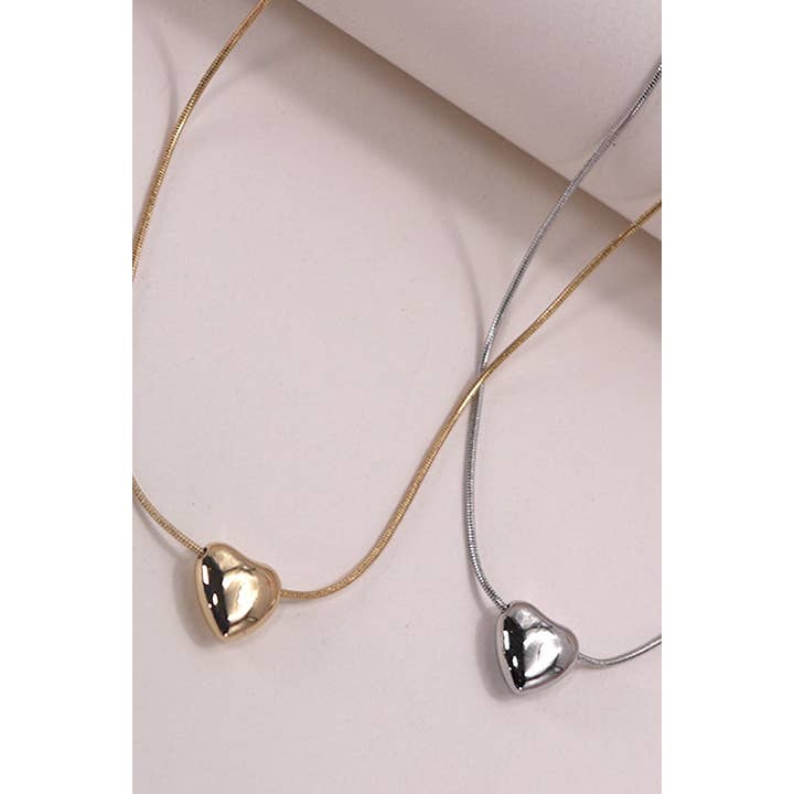 JOSSLYN by wall to wall - Wholesale Pendant/Charm Necklace - MINI PUFF HEART PENDANT SNAKE CHAIN NECKLACE | 80N5035