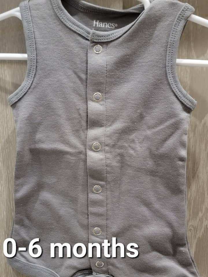 Costume short Hanes pour bébé Hanes 1 pour la vente par Oodle Kaboodle LLC