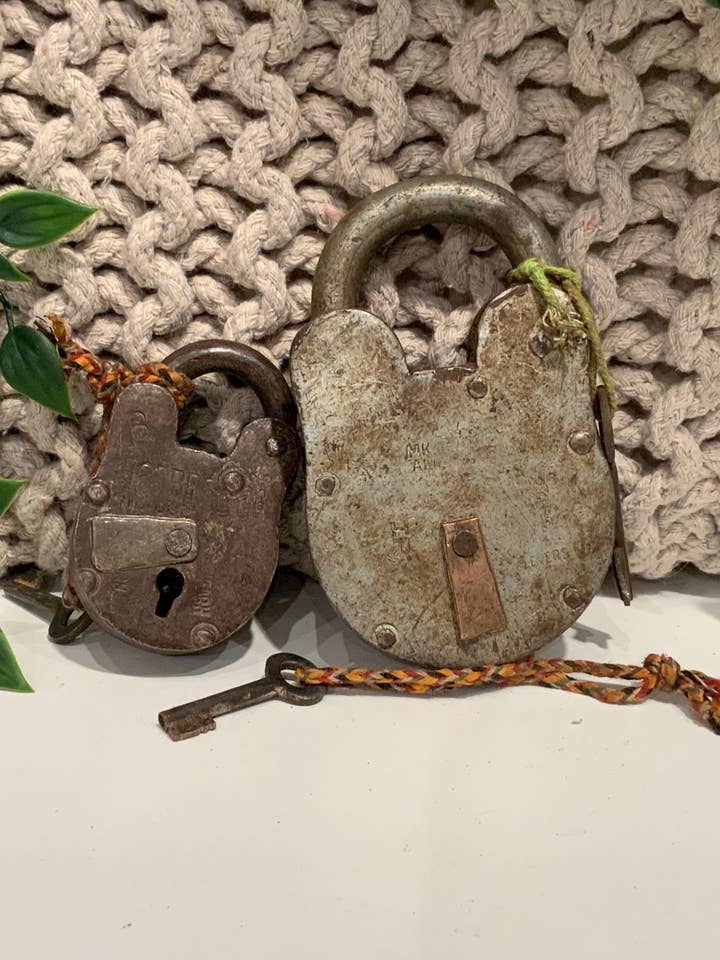 FECHADURA DE FERRO GRANDE ANTIGA por atacado de Spura Home