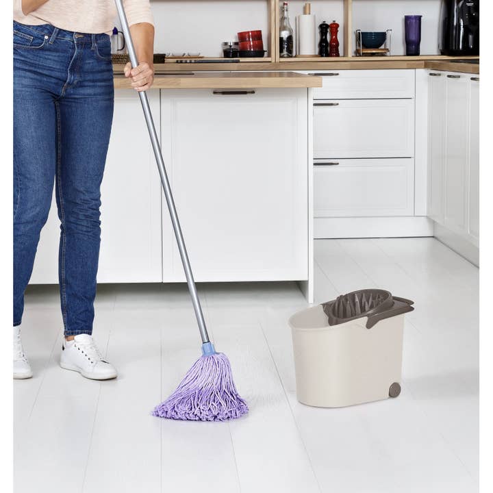 TATAY - Wholesale Mop - MOP BUCKET WITH WHEELS3