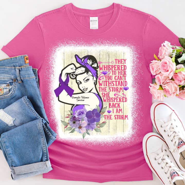 Vold opmærksomhed Tee i hjemmet for engroshandel hos Rebelle Tree Boutique